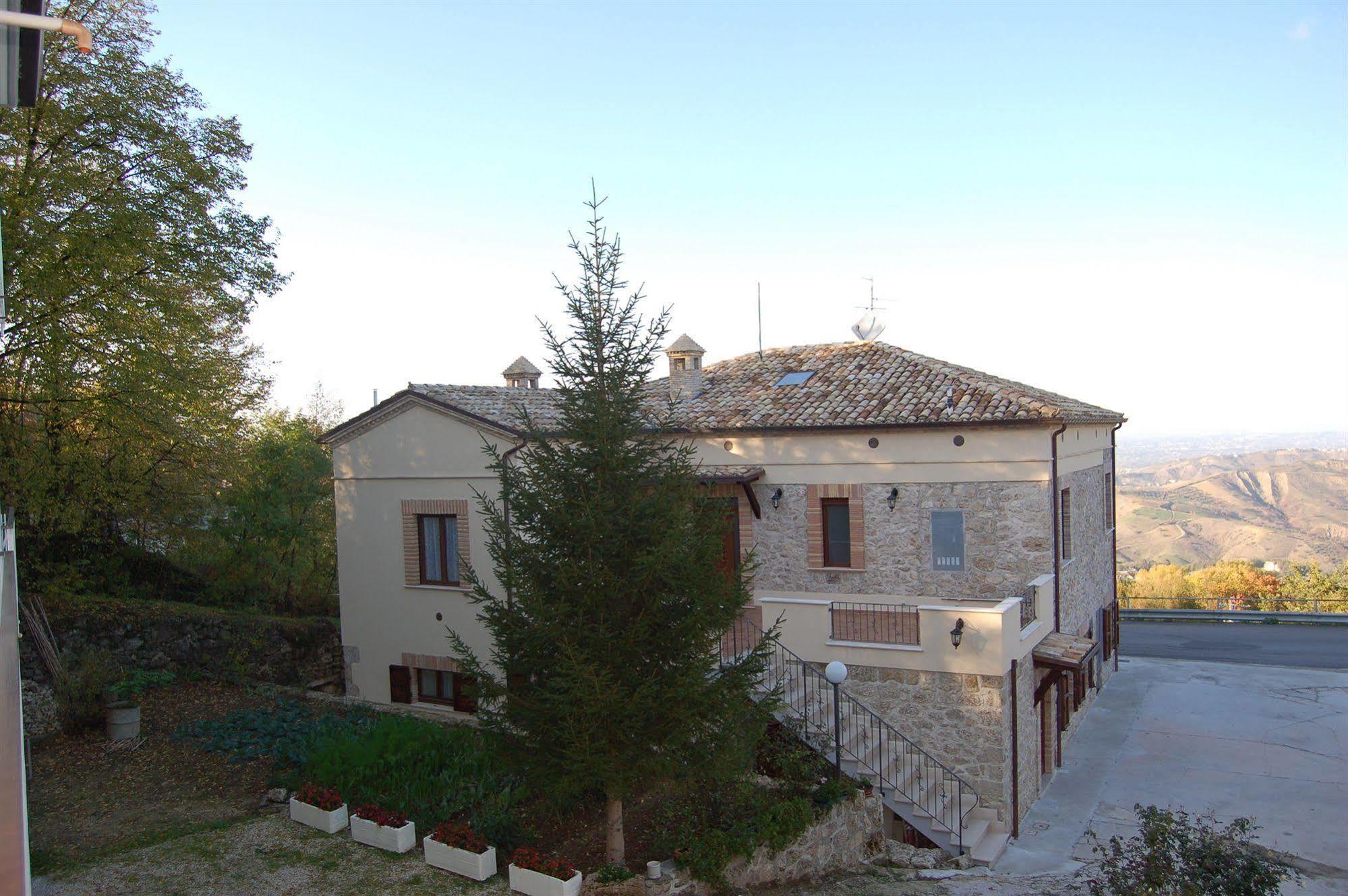 Le Pietre Ricce B&B Roccamontepiano Dış mekan fotoğraf